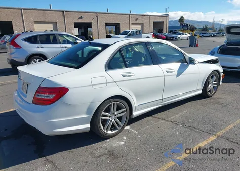 2013 Mercedes-Benz C 250 Sport from USA, damaged, VIN WDDGF4HBXDR260181